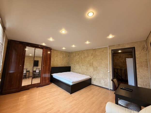 Купить дом в Москве. Вариант № 5538103, 10, площадь -  квм, цена 30000000 рублей