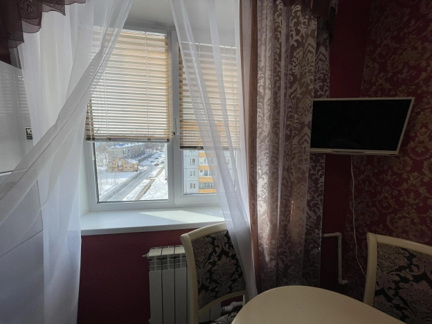 Снять двухкомнатную квартиру в Микрорайоне 8-й, Тобольск в Тобольске. Вариант № 10417060, 4, площадь -  квм, цена 45000 рублей