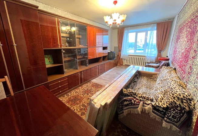 Купить трехкомнатную квартиру в Калуге. Вариант № 13431, 9, площадь -  квм, цена 5950000 рублей