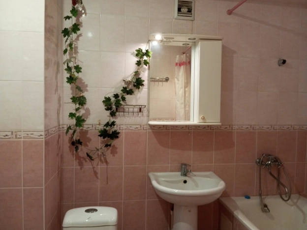 Купить трехкомнатную квартиру на улице Новороссийское шоссе в Краснодарском крае. Вариант № 24293, 16, площадь -  квм, цена 5900000 рублей