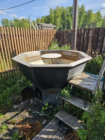 Снять дом в Тюменской области. Вариант № 2057908, 12, площадь -  квм, цена 90000 рублей