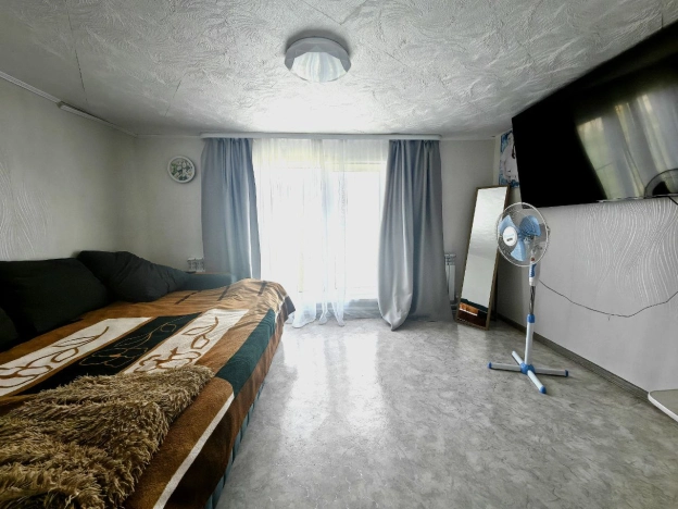 Купить дом в районе Калининский в Новосибирске. Вариант № 1249443, 15, площадь -  квм, цена 6000000 рублей