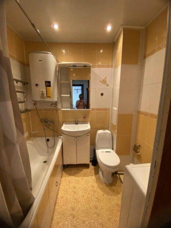 Купить однокомнатную квартиру в Омске. Вариант № 2397104, 7, площадь -  квм, цена 3100000 рублей