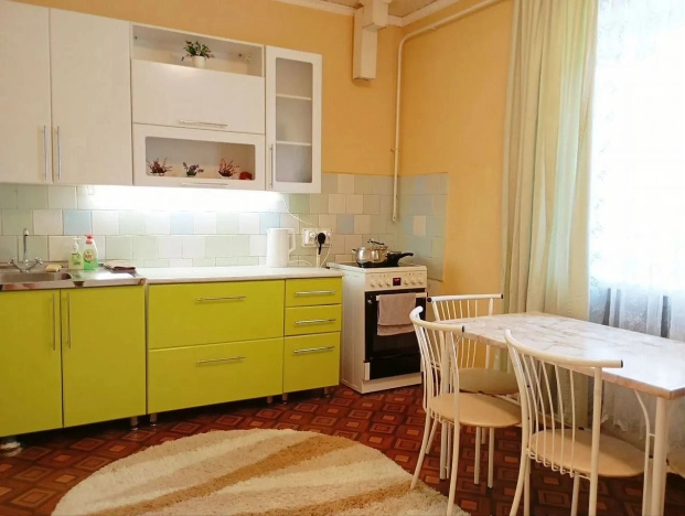 Купить дом на улице Совхозная в Тюменской области. Вариант № 1664779, 8, площадь -  квм, цена 3000000 рублей