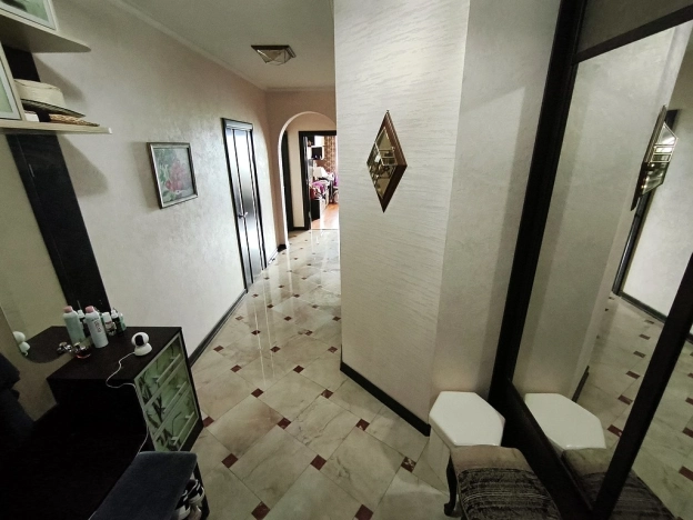 Купить двухкомнатную квартиру на улице Пыжёвский переулок в Москве. Вариант № 10039859, 15, площадь -  квм, цена 15000000 рублей