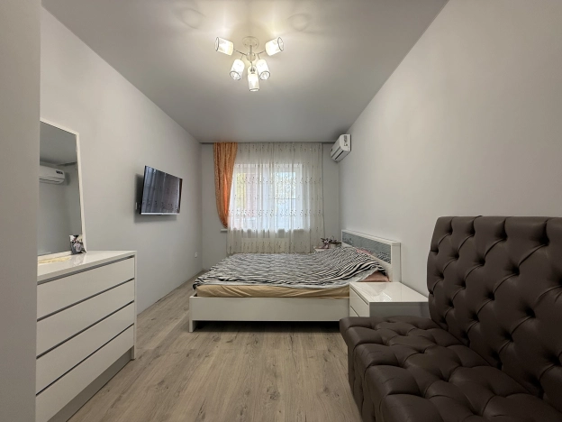 Купить квартиру на улице Дзержинского в Краснодаре. Вариант № 8327991, 9, площадь -  квм, цена 5150000 рублей