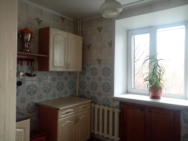 Купить однокомнатную квартиру на улице Революции в Бийске. Вариант № 4001229, 4, площадь - квм, цена 3100000 рублей