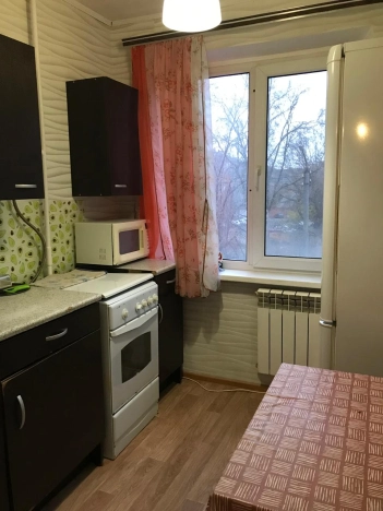 Купить однокомнатную квартиру в Ростовской области. Вариант № 9589877, 3, площадь -  квм, цена 3600000 рублей