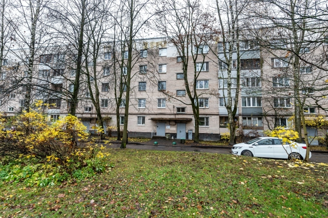 Купить трехкомнатную квартиру в Санкт-Петербурге. Вариант № 8552596, 31, площадь -  квм, цена 7800000 рублей