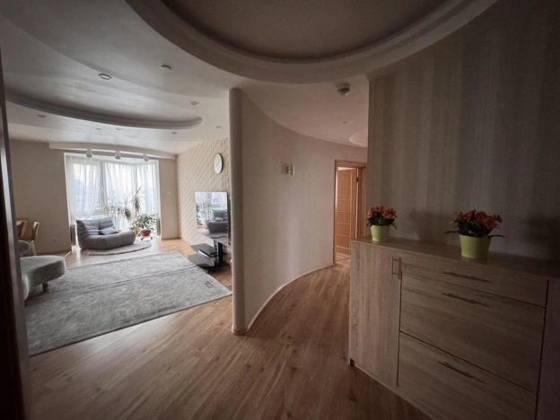 Купить квартиру в Москве. Вариант № 8416118, 2, площадь -  квм, цена 46000000 рублей