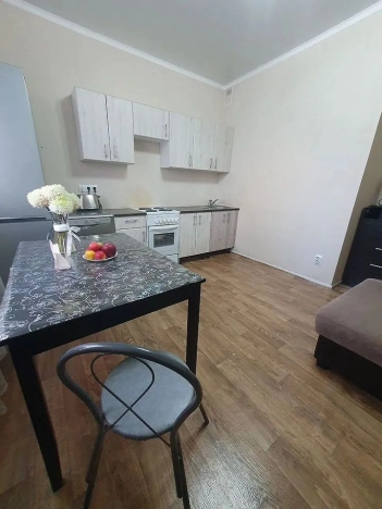 Купить однокомнатную квартиру в Ростовской области. Вариант № 10009041, 5, площадь -  квм, цена 5550000 рублей