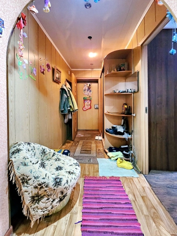 Купить двухкомнатную квартиру на улице Островского в Кызыле. Вариант № 9871, 6, площадь -  квм, цена 7000000 рублей