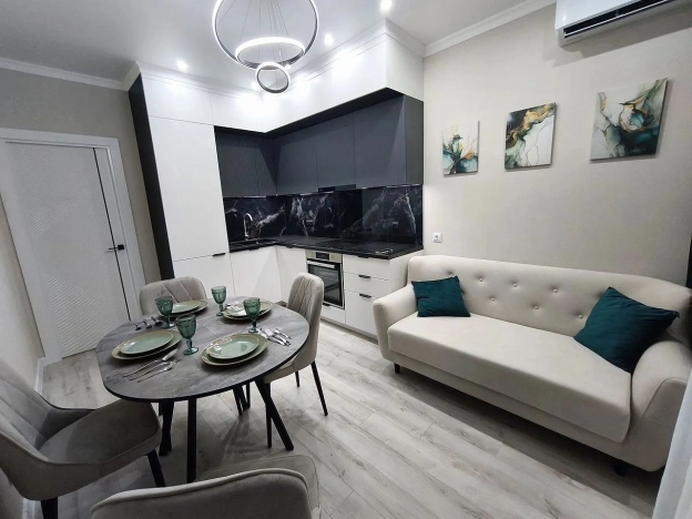 Купить трехкомнатную квартиру в Ростовской области. Вариант № 9907070, 1, площадь -  квм, цена 10000000 рублей