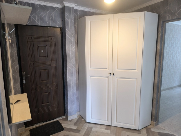 Купить трехкомнатную квартиру на улице 70 лет Октября в Белгородской области. Вариант № 51712, 1, площадь -  квм, цена 3750000 рублей