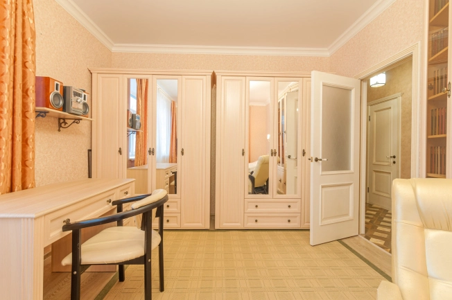 . Вариант № 25587, 21, площадь - 102 квм, цена 14500000 рублей