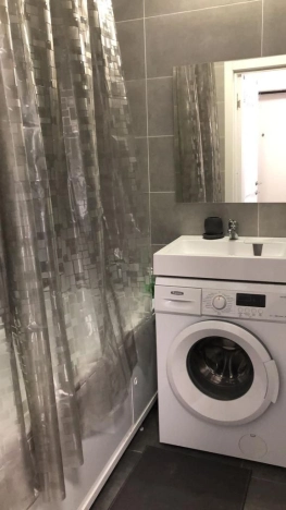 Купить квартиру у метро Бунинская аллея в Москве. Вариант № 5513560, 7, площадь -  квм, цена 7600000 рублей