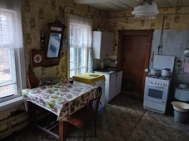 Купить дом на улице Кирова в Нижегородской области. Вариант № 3411549, 6, площадь -  квм, цена 1000000 рублей