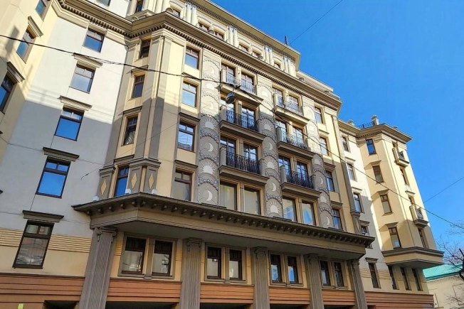 Купить квартиру в Москве. Вариант № 9318932, 5, площадь -  квм, цена 66000000 рублей