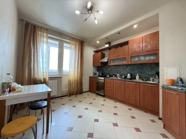 Купить двухкомнатную квартиру на вторичке у метро Улица Горчакова в Москве. Вариант № 53819, 0, площадь -  квм, цена 12300000 рублей