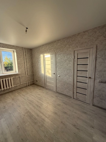 Купить однокомнатную квартиру в Челябинской области. Вариант № 8209640, 4, площадь -  квм, цена 1790000 рублей