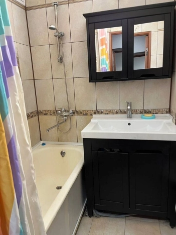 Купить квартиру в Москве. Вариант № 8984490, 4, площадь - квм, цена 12000000 рублей