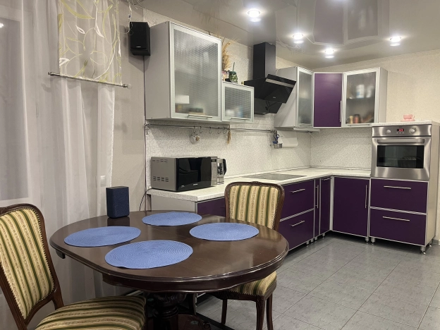 Купить трехкомнатную квартиру в Сыктывкаре. Вариант № 10253516, 1, площадь -  квм, цена 8999000 рублей