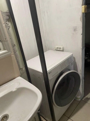 Купить квартиру в Москве. Вариант № 8805889, 8, площадь -  квм, цена 8250000 рублей