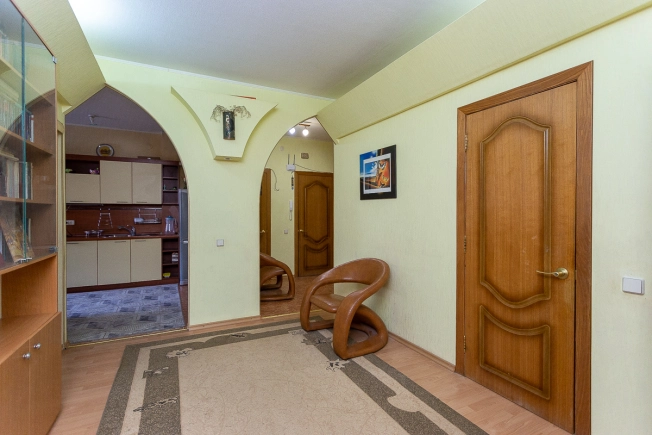 Купить трехкомнатную квартиру на вторичке в Владимирской области. Вариант № 6957905, 15, площадь - квм, цена 12500000 рублей