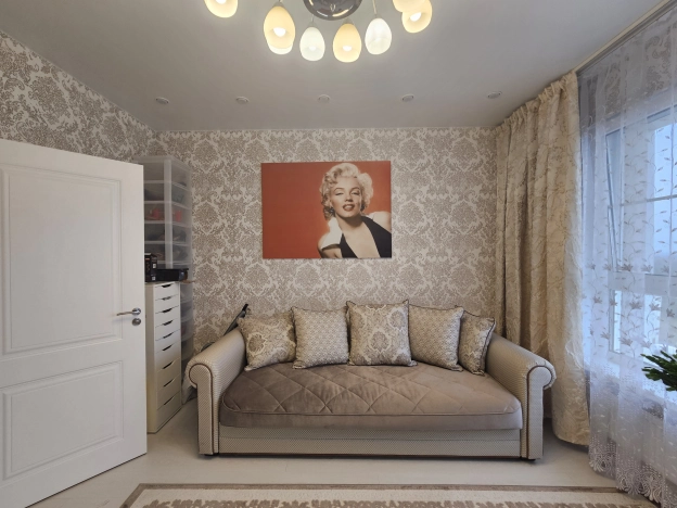 Купить трехкомнатную квартиру в Пушкине. Вариант № 5755488, 5, площадь -  квм, цена 16000000 рублей