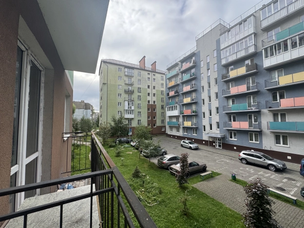 Купить однокомнатную квартиру в районе Московский в Калининграде. Вариант № 6188147, 12, площадь -  квм, цена 4500000 рублей