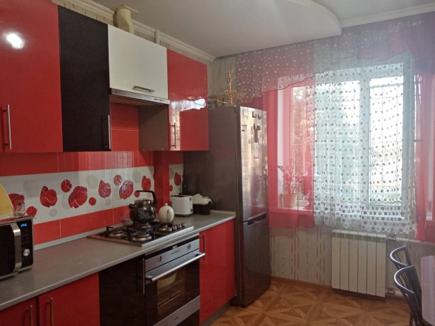 Купить трехкомнатную квартиру в Омске. Вариант № 2699, 1, площадь -  квм, цена 7500000 рублей