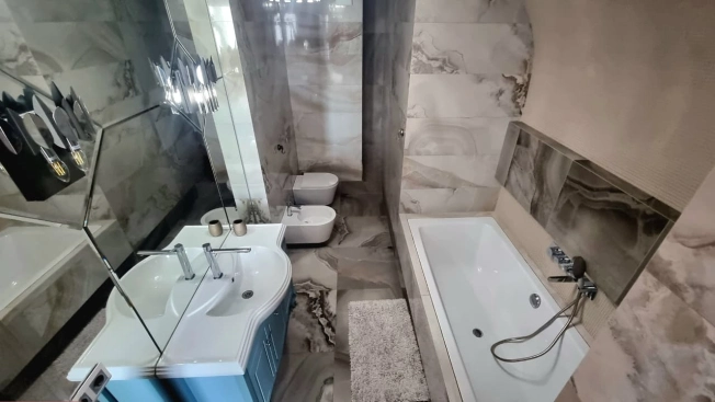 Купить трехкомнатную квартиру в Ростовской области. Вариант № 8760875, 22, площадь -  квм, цена 36500000 рублей