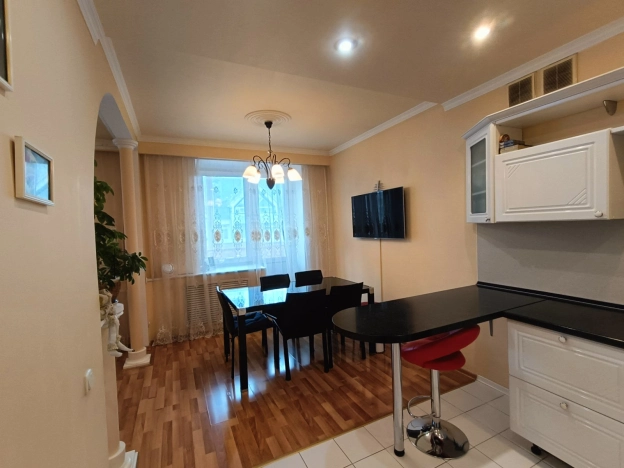 . Вариант № 4979, 3, площадь - 108 квм, цена 14999000 рублей