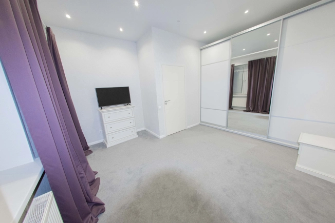 Купить таунхаус в Камешкове. Вариант № 7651033, 16, площадь - квм, цена 18400000 рублей