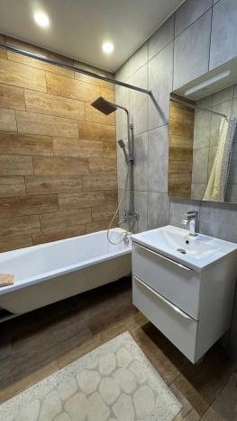 Купить двухкомнатную квартиру на улице Мещерский бульвар в Московской области. Вариант № 10294925, 3, площадь - квм, цена 17300000 рублей