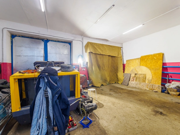 Купить коммерческую недвижимость свободного назначения в Омске. Вариант № 8287, 25, площадь -  квм, цена 10600000 рублей