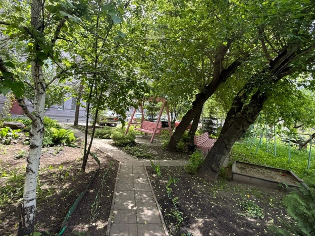 Купить четырехкомнатную квартиру в Омске. Вариант № 5503, 22, площадь -  квм, цена 13900000 рублей