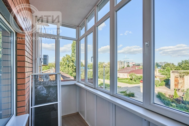 Купить трехкомнатную квартиру в Воронеже. Вариант № 1392545, 9, площадь -  квм, цена 15899000 рублей