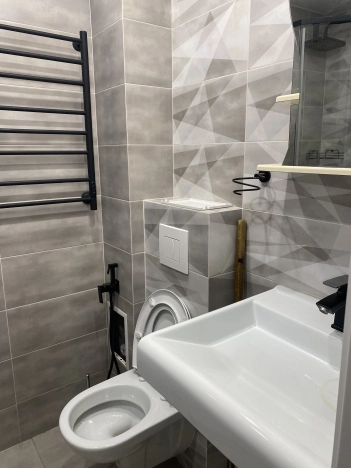 Купить трехкомнатную квартиру в Приморском крае. Вариант № 1343474, 10, площадь -  квм, цена 4750000 рублей