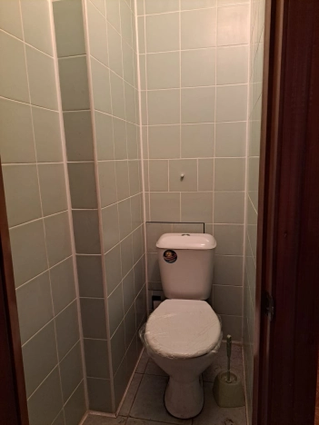 Купить двухкомнатную квартиру в Омске. Вариант № 2151225, 5, площадь -  квм, цена 4000000 рублей