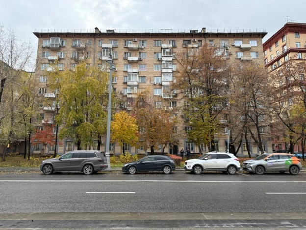 Купить квартиру в Москве. Вариант № 8099952, 28, площадь -  квм, цена 36000000 рублей