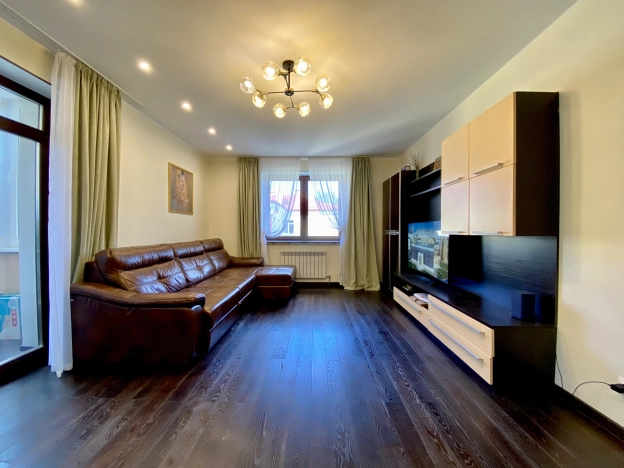 Купить квартиру в Смоленске. Вариант № 9168038, 4, площадь -  квм, цена 19300000 рублей