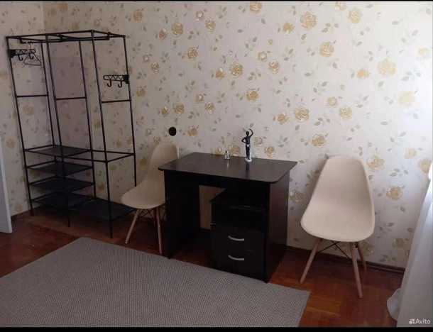 Купить трехкомнатную квартиру в Ростовской области. Вариант № 9832458, 2, площадь -  квм, цена 8500000 рублей