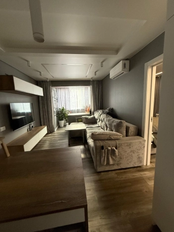 Купить четырехкомнатную квартиру в Новосибирской области. Вариант № 9416385, 9, площадь -  квм, цена 8500000 рублей