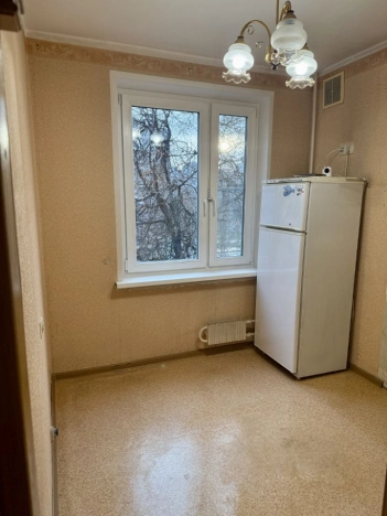 Купить квартиру на вторичке на улице Производственная в Москве. Вариант № 10765401, 1, площадь - квм, цена 12950000 рублей