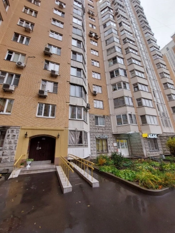 Купить квартиру в Москве. Вариант № 7664853, 32, площадь - квм, цена 27195000 рублей