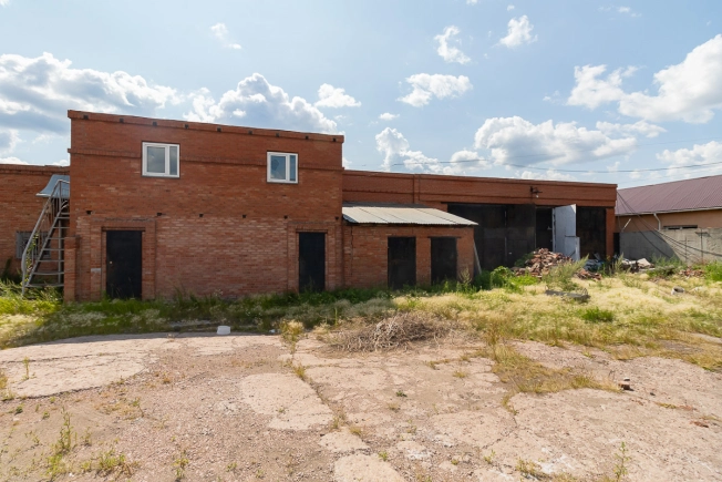 Купить коммерческую недвижимость свободного назначения в Омске. Вариант № 3393, 16, площадь -  квм, цена 15500000 рублей