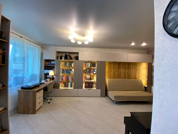 Купить квартиру в Москве. Вариант № 8048470, 4, площадь - квм, цена 15700000 рублей