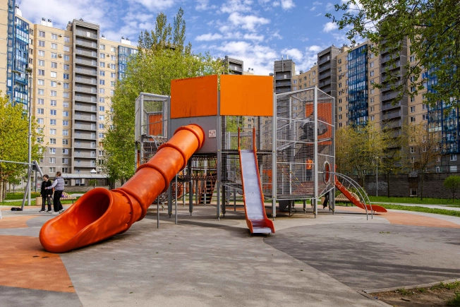 Купить четырехкомнатную квартиру у метро Гражданский проспект в Санкт-Петербурге. Вариант № 38345, 31, площадь -  квм, цена 14500000 рублей