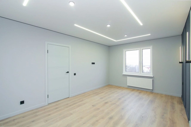 Купить однокомнатную квартиру в районе Московский в Калининграде. Вариант № 35240, 26, площадь -  квм, цена 6899000 рублей